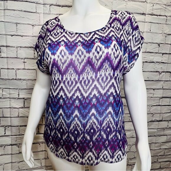 Torrid purple geo print bow back sheer blouse. - Picture 1 of 3